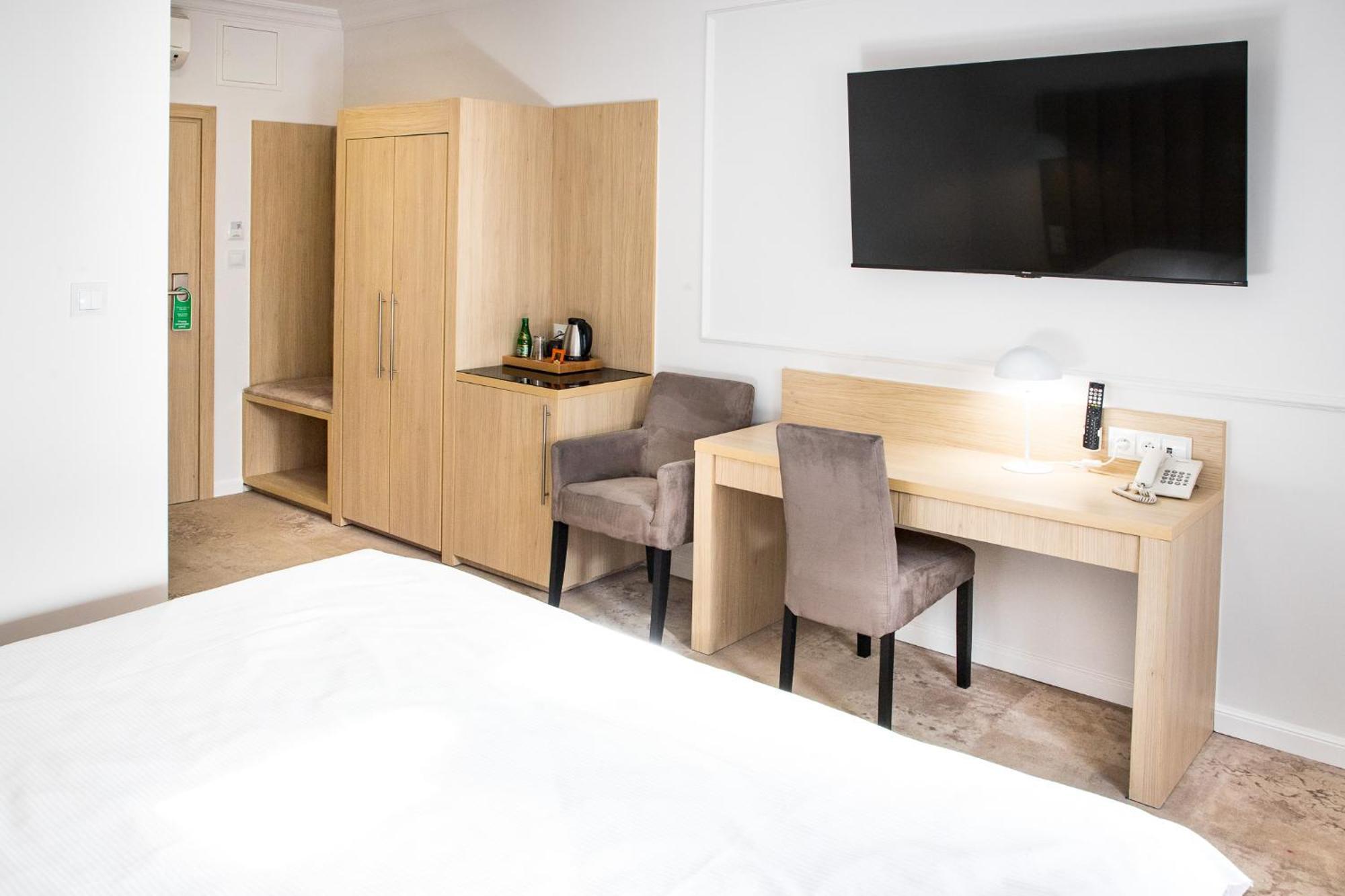 Europejski Boutique Hotel Radom Esterno foto