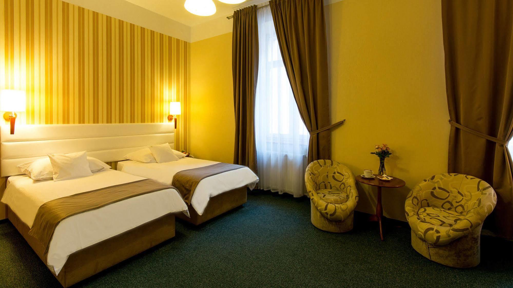 Europejski Boutique Hotel Radom Esterno foto